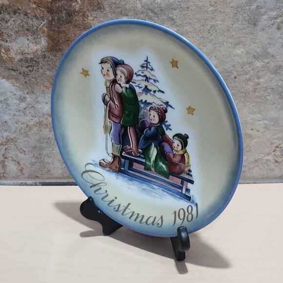 Schmid Hummel Christmas 1981 A Time to Remember Decorative Wall Hanging Plate - Picture 7 of 11